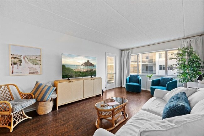Building Photo - 4500 N Flagler Dr Unit D16