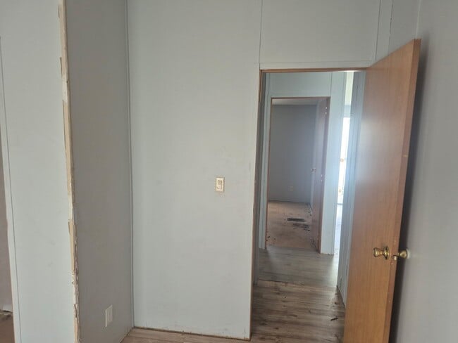Photo - 19 Skip Dr