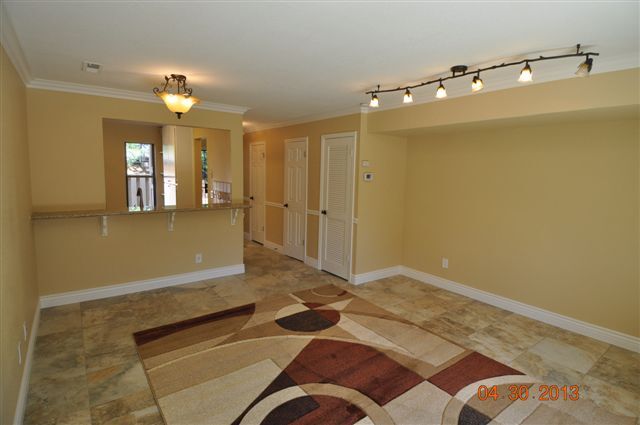 Living Rm looking towards the hallway to the front door - 13059 Lincoln Way Unit # E
