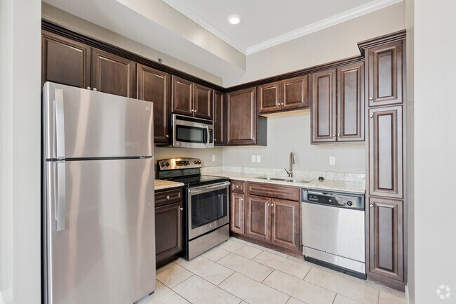 1BR, 1BA - 524SF - Kitchen - Lofts on Broadway Apartments
