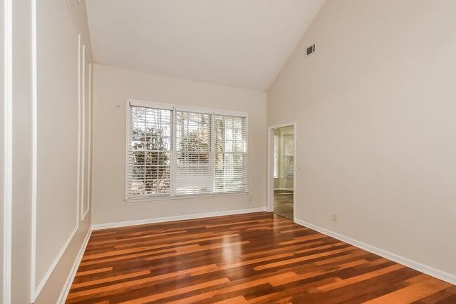 Photo - 15 Carriage Oaks Dr NW