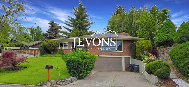 Building Photo - Coming soon! A gorgeous home featuring a spacious backyard!