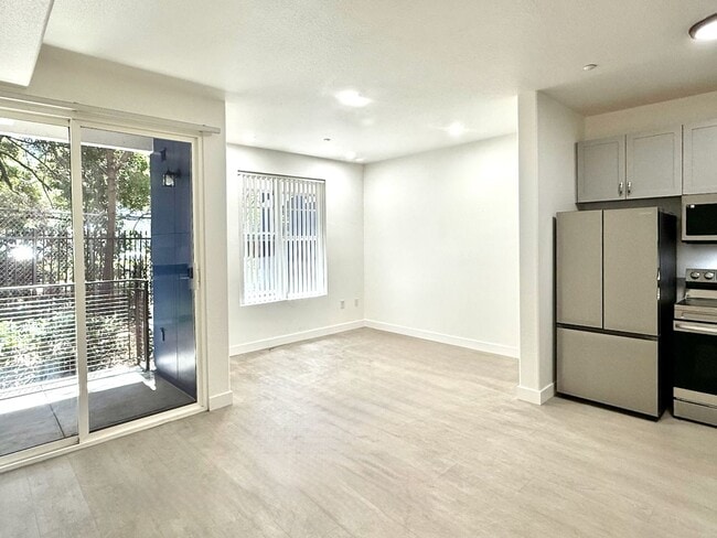 Photo - 1121 40th St Unidad 4105