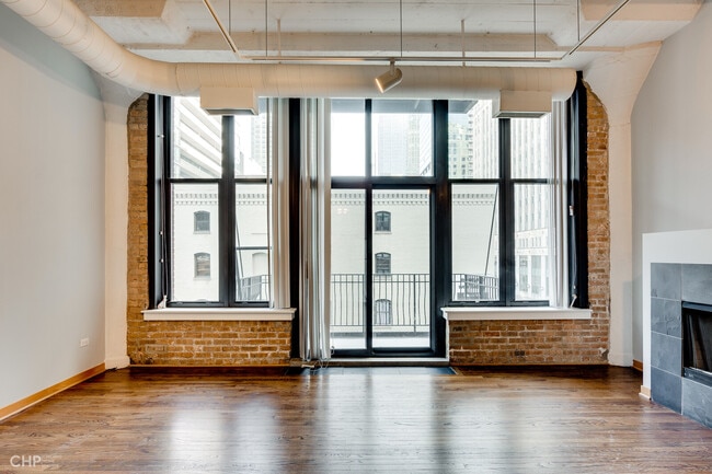 Photo - 333 W Hubbard St Unidad 412
