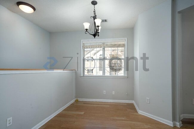 Photo - 603 Spring Heights Ln