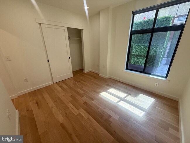 Photo - 1128 Walnut St Unit 205