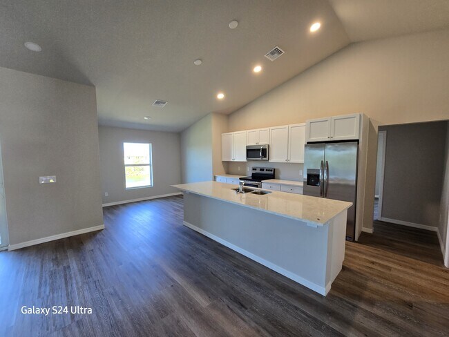 Photo - 2936 NW 4th Pl