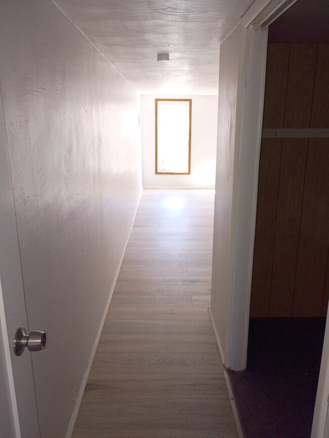 Photo - 433 Ferndale Ave Apartamentos