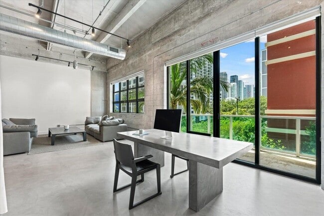 Photo - 1749 NE Miami Ct Unit 316