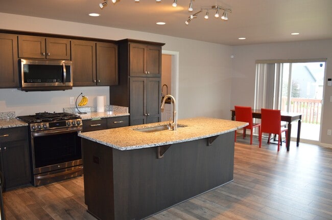 Photo - 321 Alton Dr