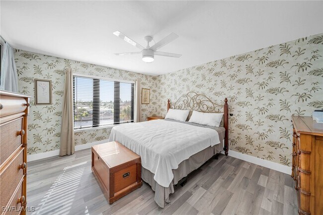 Building Photo - 4260 SE 20th Pl Unit 4260 Rental