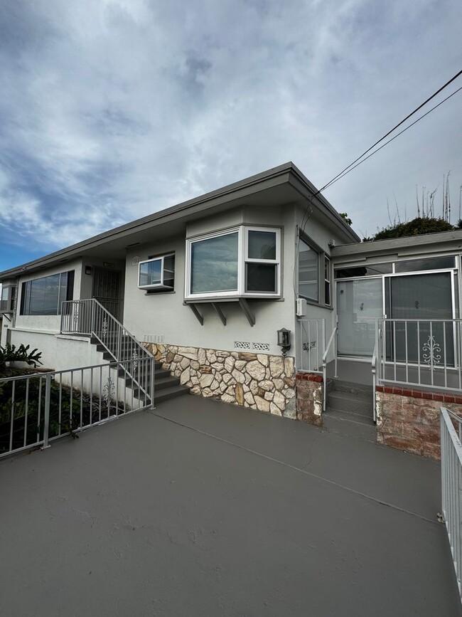 Photo - Guy &amp; Crowell Unit 1554