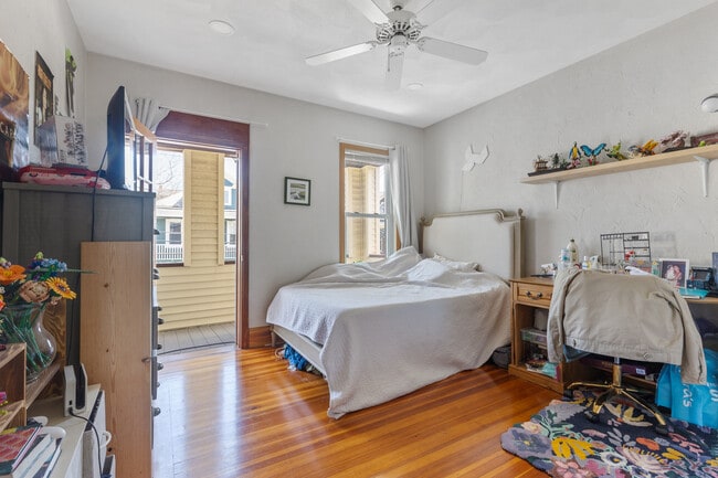 Photo - 14 Barton St Unidad 2nd fl