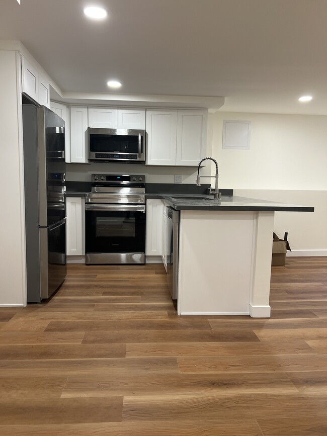 Building Photo - 4427 38th Ave SW