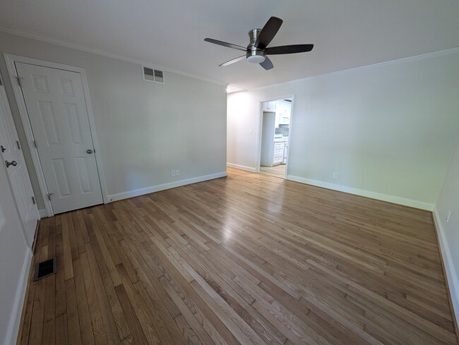 Photo - 1274 Tredwell Dr