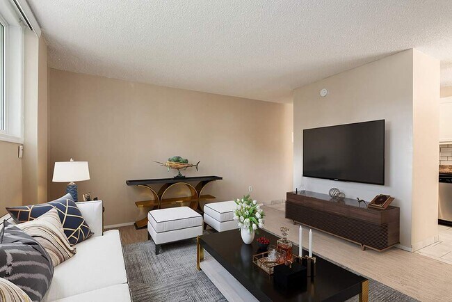 Photo - Sunalta Place