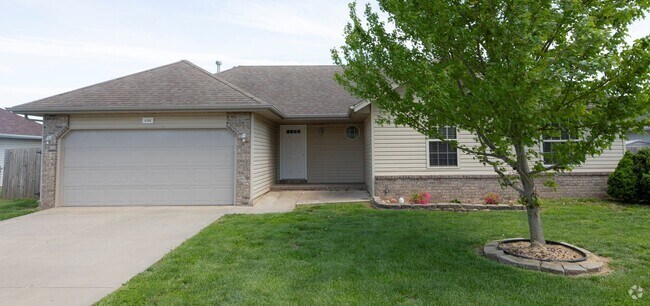 Building Photo - 3 Bedroom in Republic Schools! Rental