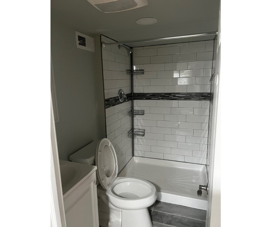 Photo - 2406 Wilkens Ave Unit 4 Available Priv. Bath $850