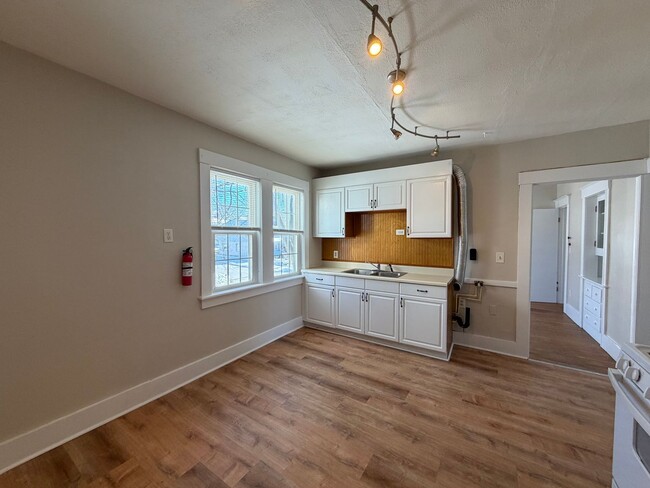 Photo - 93-95 Stoddard Avenue Unidad 93