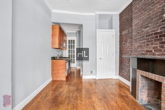 Photo - Leroy Street Unidad 3A