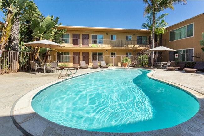 Elan Coco Palms Swimming Pool