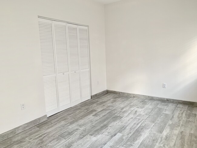 Photo - 1525 Pennsylvania Ave