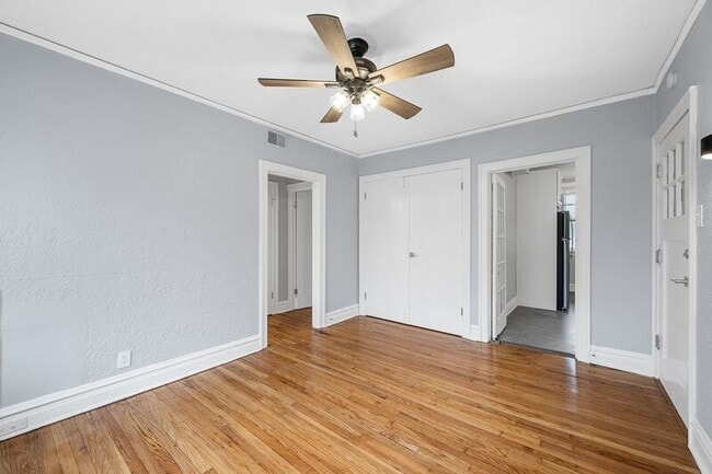 1240 Hawthorne Pl Unidad 1248 - B