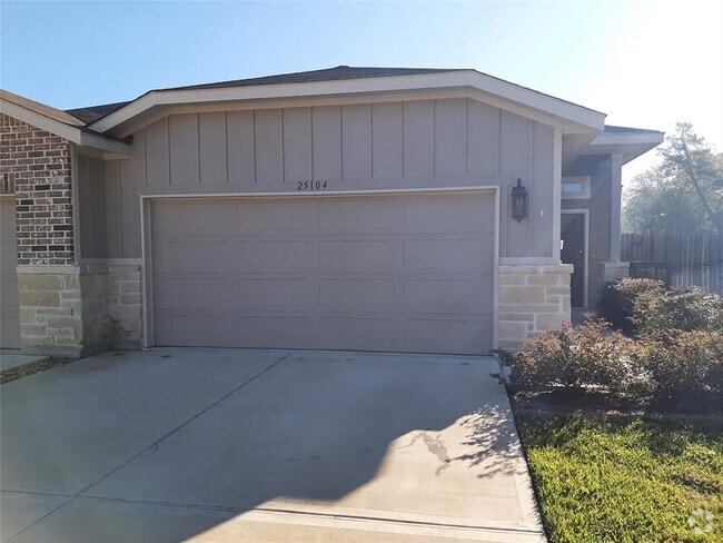 Building Photo - 25104 Pacific Wren Dr Rental