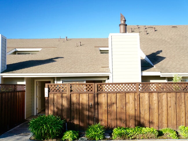 Photo - 309 Catamaran Street