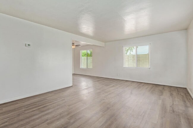 Building Photo - 4546 N 10th St