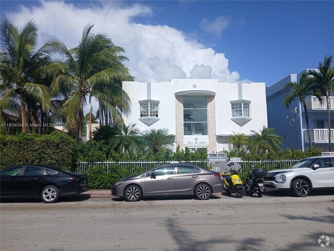 Building Photo - 1526 Pennsylvania Ave Unit 9 Rental