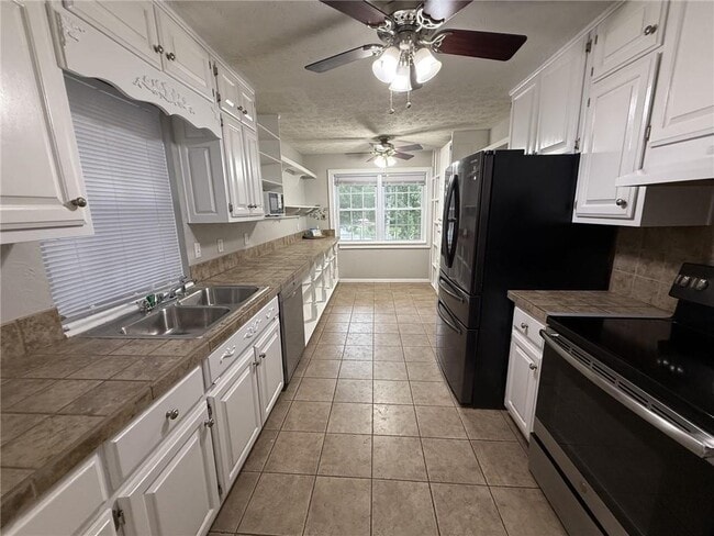 3721 Quail Hollow Trail