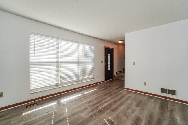 Photo - 3276 Summer Glen Dr