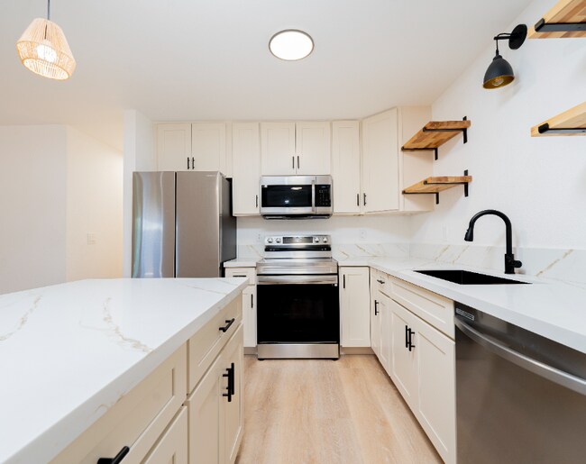 Photo - 2114 Hewahewa Dr Unit A