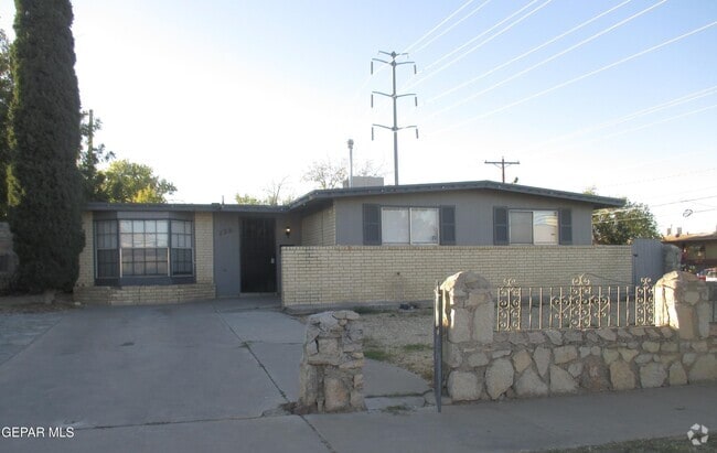 Building Photo - 128 Graphite Dr Rental