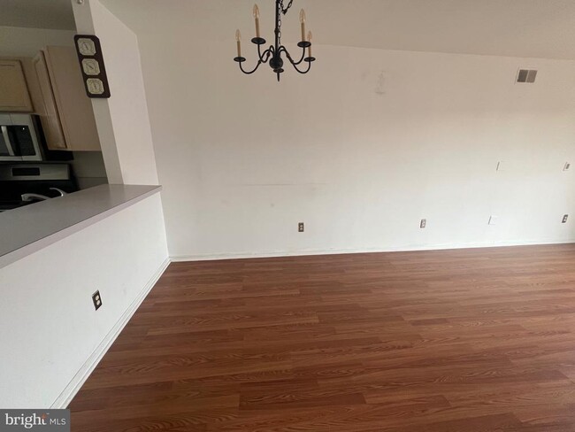 Photo - 27 Victory Ct