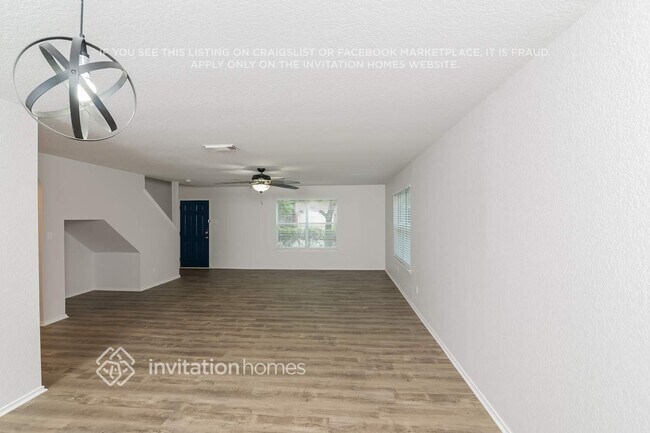 Photo - 10622 Manor Creek