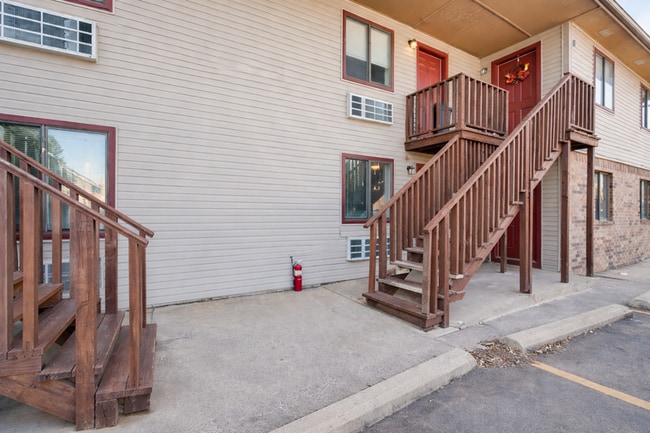 Building Photo - 1045 Happy Holw Unit #4