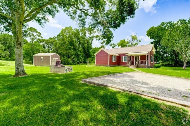 Building Photo - 7603 County Rd 171 Rental
