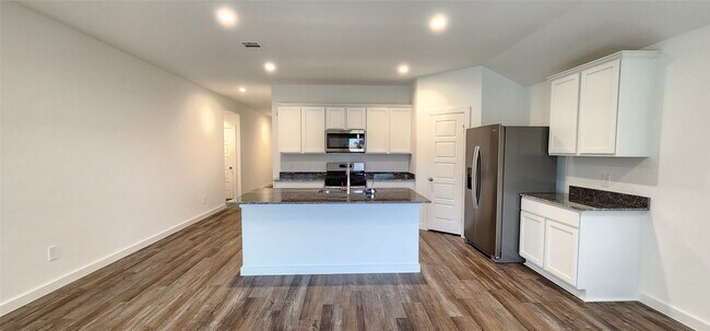 Photo - 1122 Toledo Bend Pass