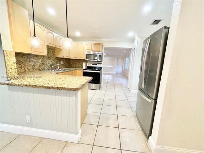 Photo - 1010 N 31st Ct