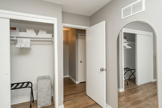 Photo - 3013 67th St