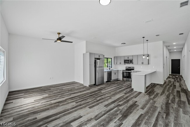 Photo - 603 Hawthorne Ave S