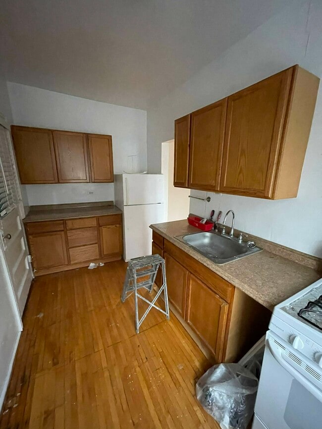 Photo - 1372 W Estes Ave Unit 1N