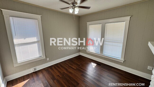 Photo - 696 Decatur St