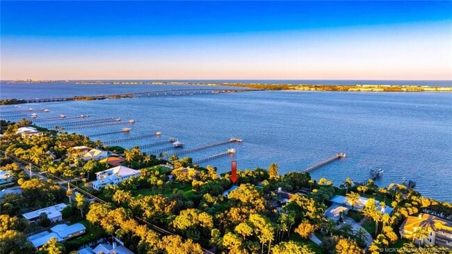 Photo - 62 S Sewalls Point Rd