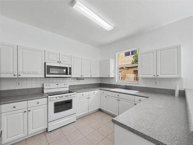 Photo - 12874 SW 134th St