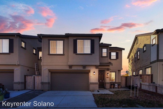 4 br, 2.5 bath House - 1359 Encore Dr - 4 br, 2.5 bath House - 1359 Encore Dr