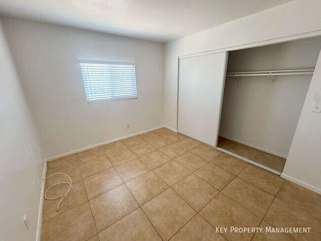 Photo - 1656 Stevens St Unit #3