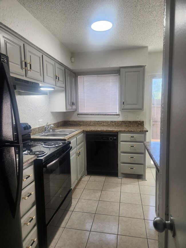 Photo - 6828 Brentwood Stair Rd